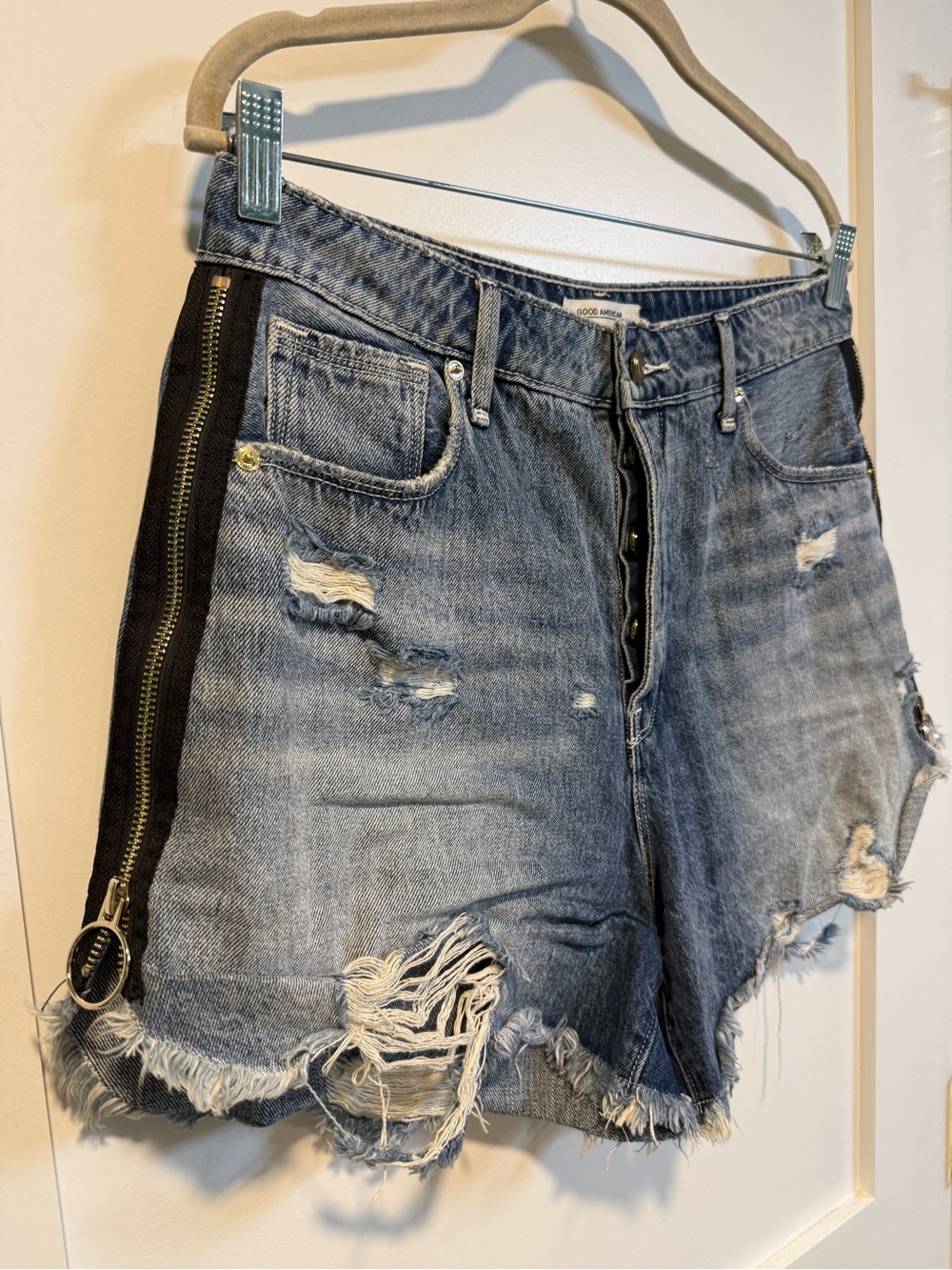 Good American Women’s The Exposed Side Zip Bombshell High Rise Shorts Size 8/29 - Picture 2 of 9